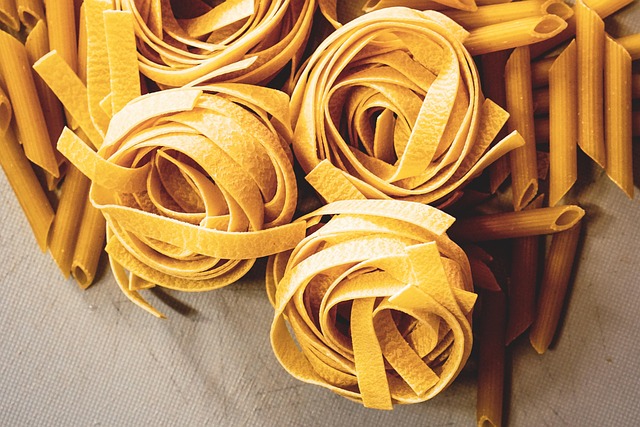 Italské těstoviny: Druhy, názvy a omáčky